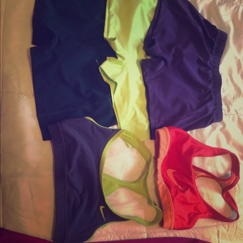 Work out bundle: Nike and bcbg